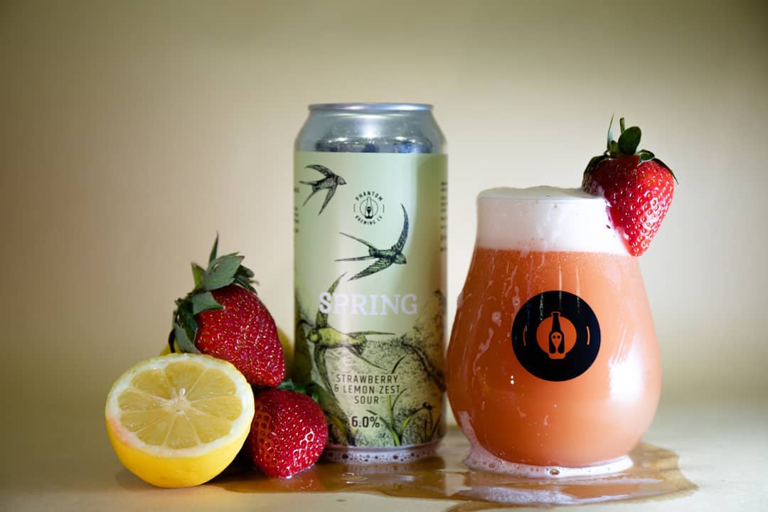UKBeerGarage's tweet photo. In full Spring mode with this beautiful sour from @PhantomBrewCo.  Punchy lemon &amp; delicate strawberry create a wonderfully balanced beer. 

Online now.

https://t.co/FOvDqLtOrf https://t.co/tiLaeXptJb