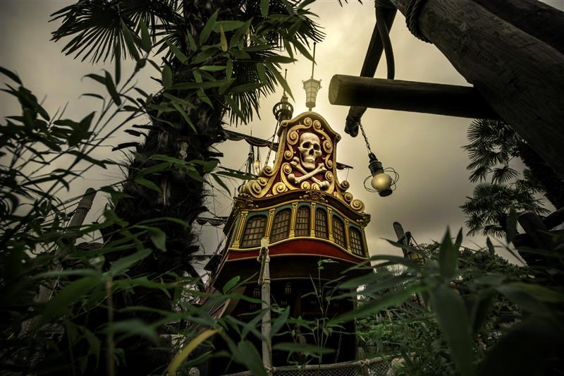 DisneylandParis's tweet photo. 🏴‍☠‍+🌴+🌊 = https://t.co/ExrsoWuRSb