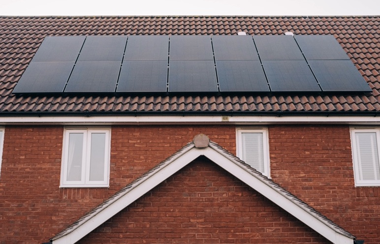 GET_UK_solar's tweet photo. Here at GET, the team have had a busy month down in Devon for our installation partnership with Solar Together!
This month we have now completed 925 surveys, 184 installations and have had 346 installations booked in!
#GETUK #SolarTogether #solarinstallation #domesticinstall https://t.co/epbu6vPom5