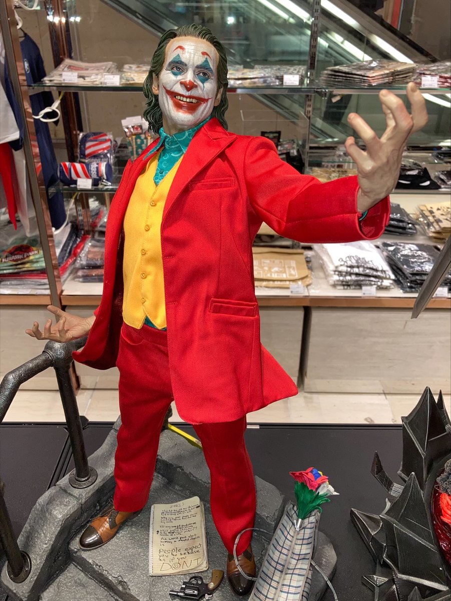 Prime 1 Studio プライム1スタジオ No Twitter 大阪出店情報 映画 ジョーカー よりホアキン フェニックスが演じたジョーカーをポップアップストアにて展示中 大阪で直接見ることができるのは4月27日までとなります この機会に是非ご覧ください 大阪 大丸 Prime 1 Studio プライム1スタジオ No Twitter 大阪出店情報 映画 ジョーカー よりホアキン フェニックスが演じたジョーカーをポップアップストアにて展示中 大阪で直接見ることができるのは4月27日までとなります この機会に是非ご覧ください 大阪 大丸