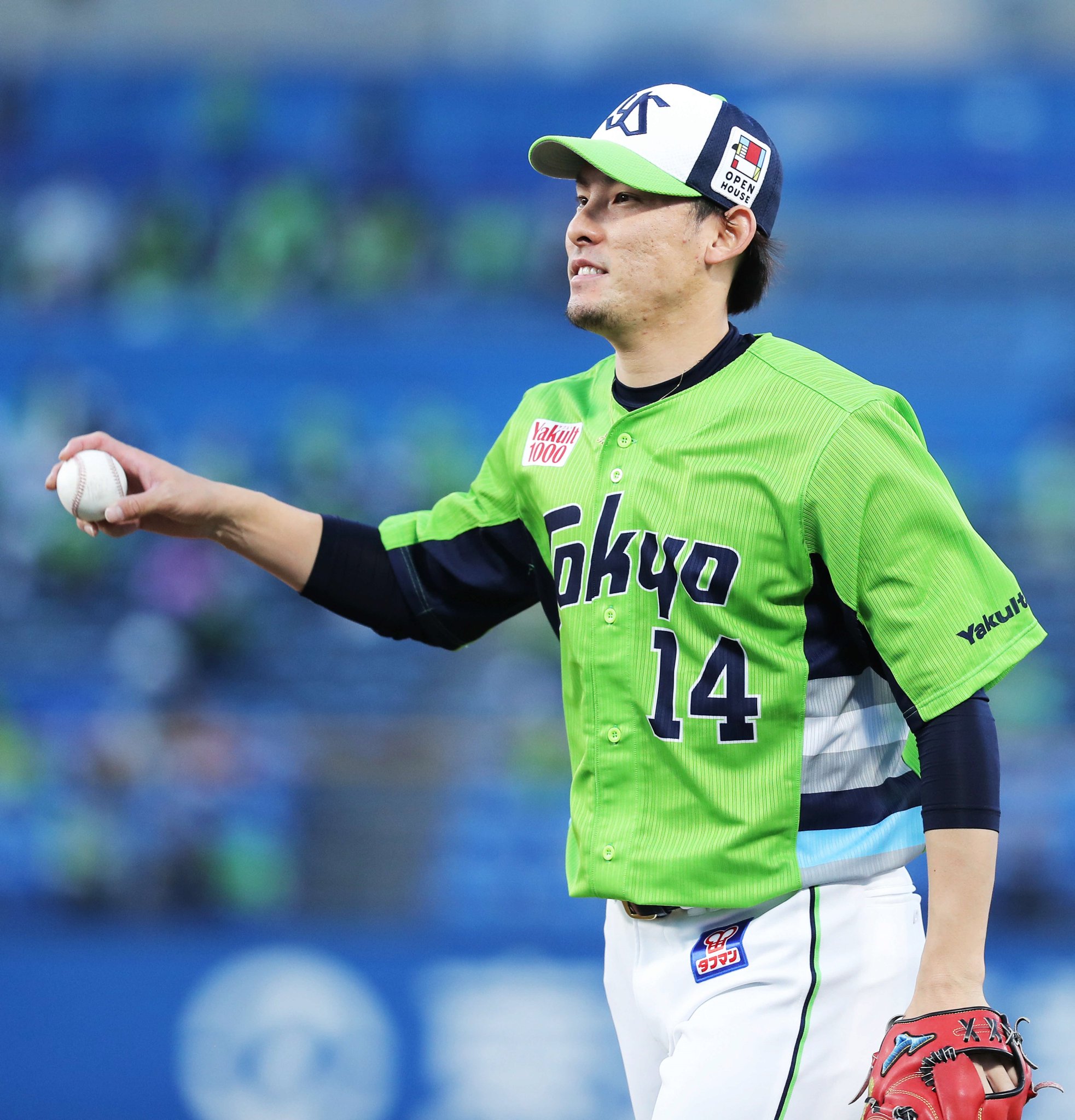 日刊スポーツ野球取材基地 スワローズ 情報 ヤクルト 広島 7日 神宮 2回表 先頭の広島長野の右翼への打球を ヤクルト渡辺大樹がダイビングキャッチ 試合詳細 T Co Wlgiealzhq ヤクルト Swallows 渡辺大樹 ダイビングキャッチ