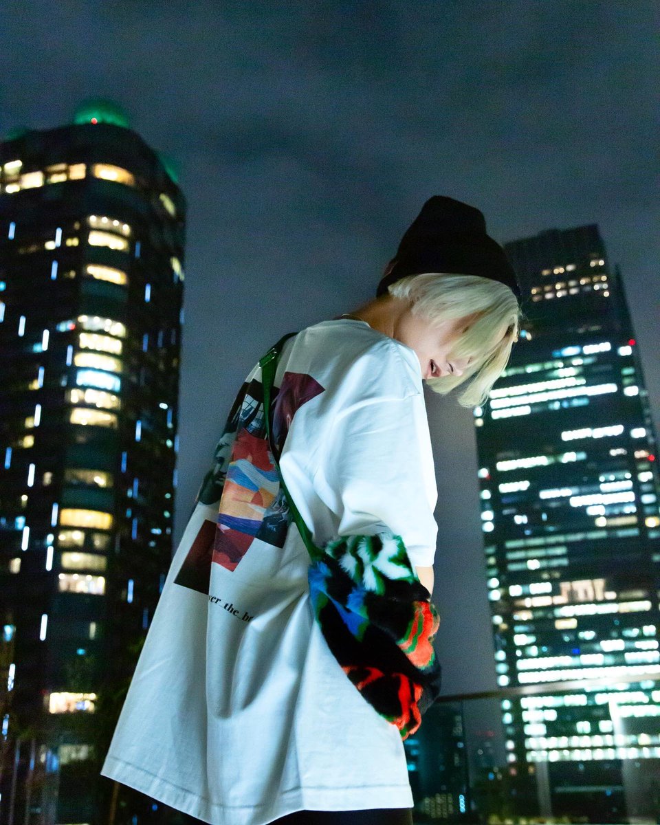 デザインしたTシャツが
4月9日　20時より発売開始します。
こちらは個人的に推しのデザイン。

詳細はこちらから
instagram.com/p/CNW-uRxBfJ4/…