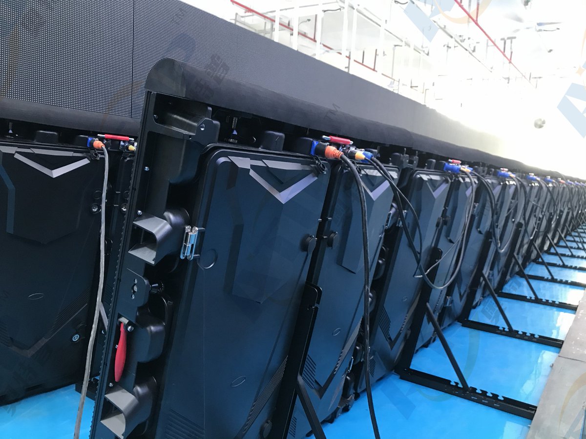 atop_led's tweet image. P10 outdoor stadium premeter led screen
#ATOPLEDSCREEN
#stadiumledscreen
#advertisingsreens