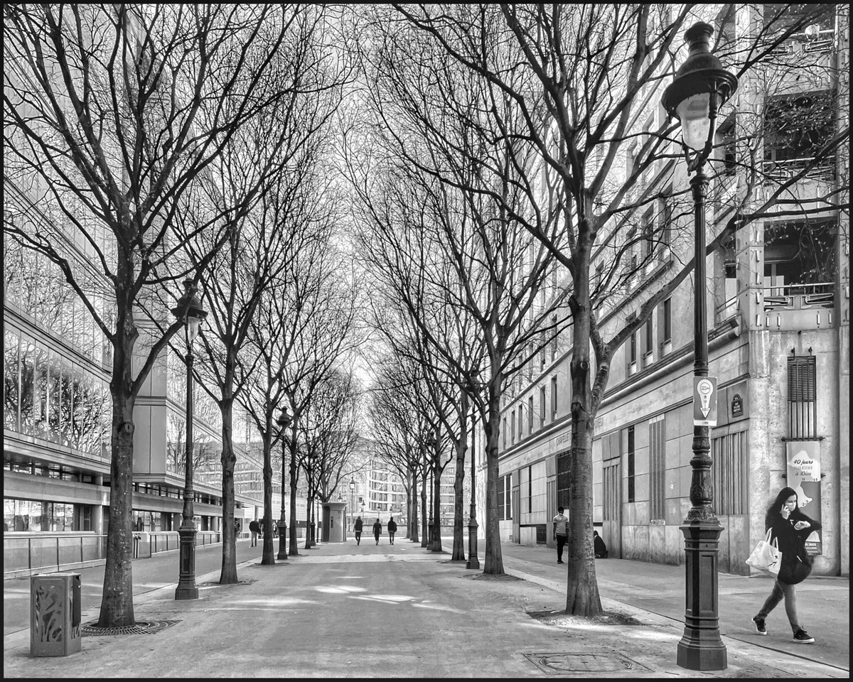 amallegol's tweet photo. Rue Roland Barthes #Paris https://t.co/NTwDMQUqOl