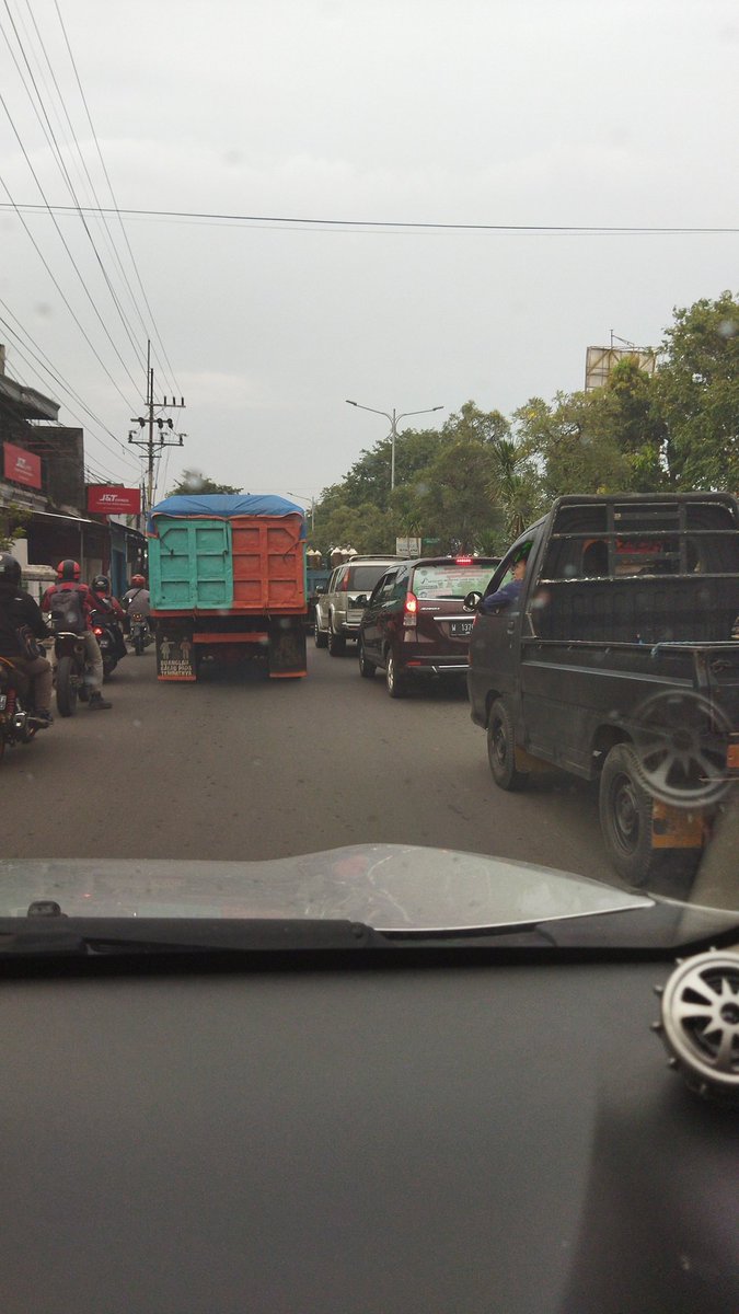 Macet daerah tanggulangin <a href="/e100ss/">Radio Suara Surabaya</a>