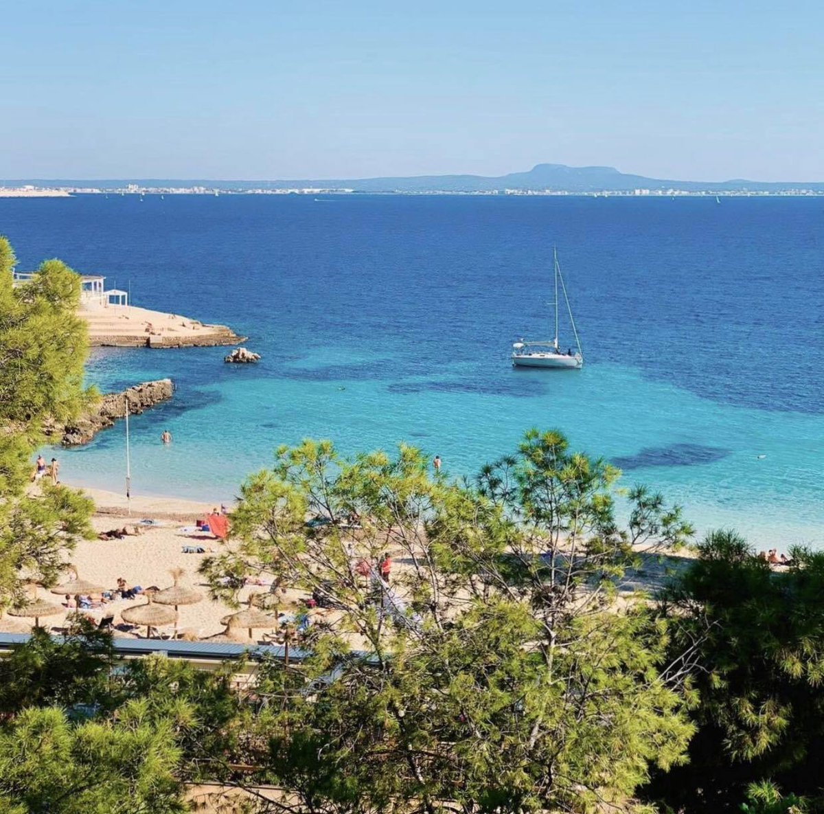 Bal_Illetas's tweet photo. ¡Esta semana abrimos de viernes a domingo de 10h a 17h! Aprovechamos para informar que si bien se están realizando obras en el paseo de Illetas, el acceso para clientes de Balneario Illetas seguirá abierto. https://t.co/747zFHPAQT