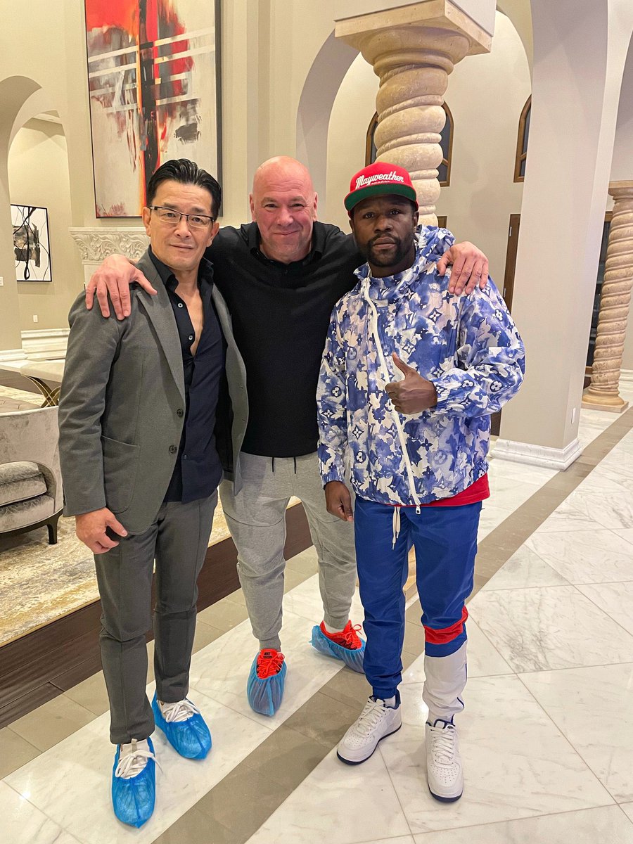 awin_pride's tweet photo. びびってたじろいだ❗️何かが起こる❗️❓@nobu_sakakibara #UFC #RIZIN #Maywether https://t.co/mmWeFv4t7T