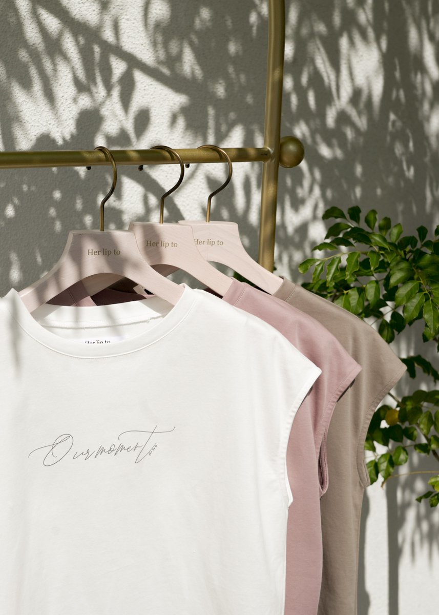 her lip to Our moment Tee off white Herlipto［ハーリップトゥ］公式