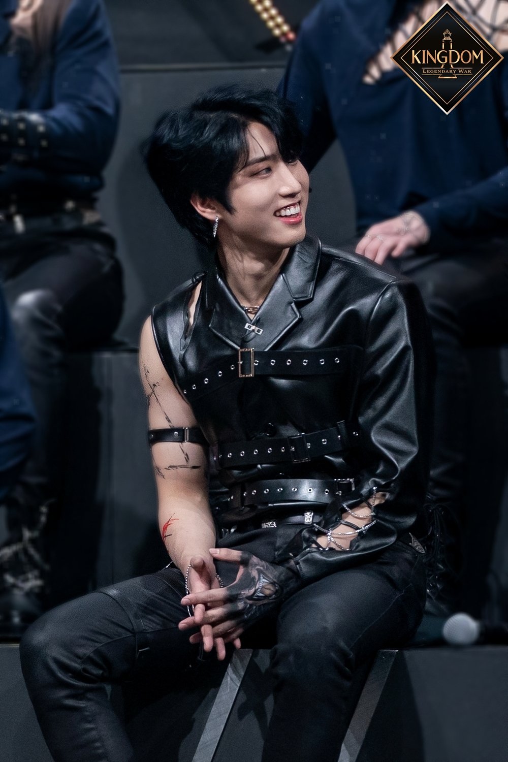 StrayKids KINGDOM 写真集 straykids スキズ KINGDOM 写真集 公式 - メルカリ