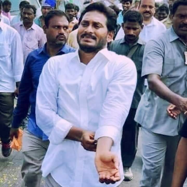 Urs_jessy's tweet photo. తీయండిరా బండ్లు.
ఈసారి కొడితే అబ్బా కొడుకులకి డిపాజిట్లు కూడా రాకూడదు.
#ysrcpcleansweep #Apelections https://t.co/9qbieQgLZO
