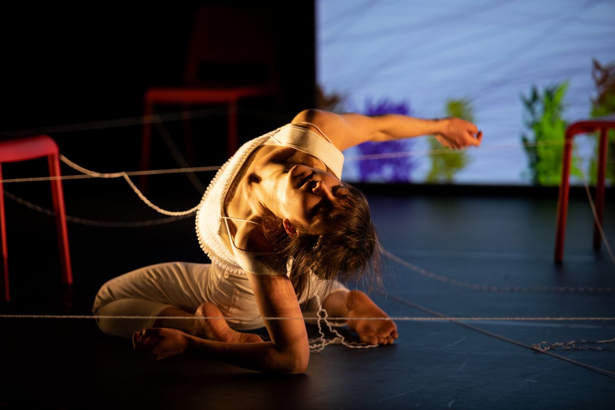atheneum_uB's tweet photo. Rendez-vous à 20h sur notre page facebook pour la #performance AraKnit
En attendant ce soir découvrez l'interview de l'artiste Yukao qui parle du projet (24'40) https://t.co/QfXquwmMVI
@campusdijon @reseaux_bfc @univbourgogne https://t.co/EW5JvLkbVI