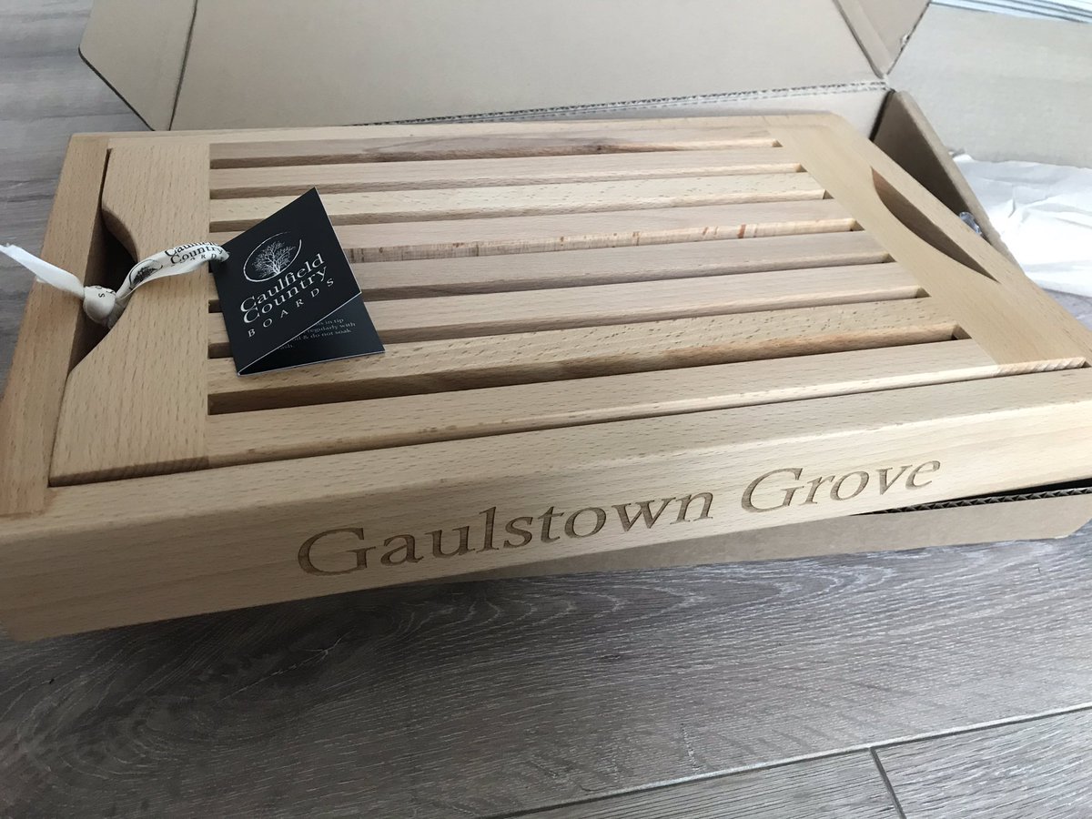 CaoimheDelany's tweet photo. @caulfieldboards Worth the wait...  delighted with my new purchase. Now to cut some 🍞 on it 🔪 🥪 #MadeInMeath #ShopLocal  #Meath https://t.co/J1aaR3T2M9