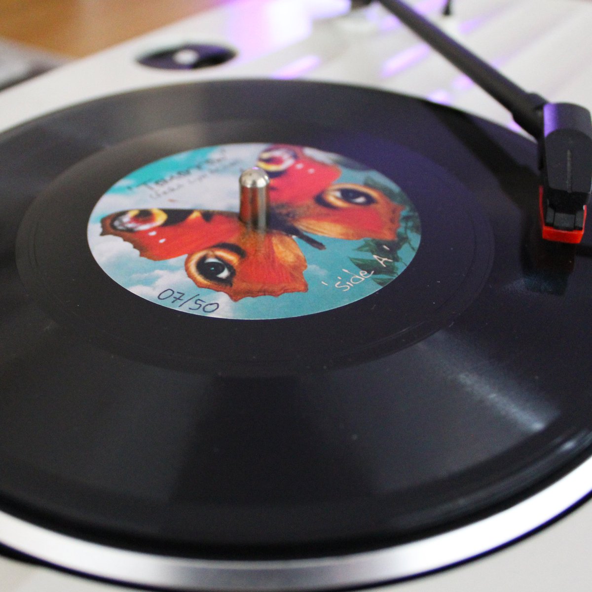 brokenorchestra's tweet photo. The 'Tomorrow' vinyl is being posted out this week for everyone that bought one. We've loved putting this record together and we really hope you enjoy it as much as we do. With @lynacton @tinbmusic 

Massive thanks to @bluebeany for the incredible artwork! https://t.co/ppmVb6rFxJ