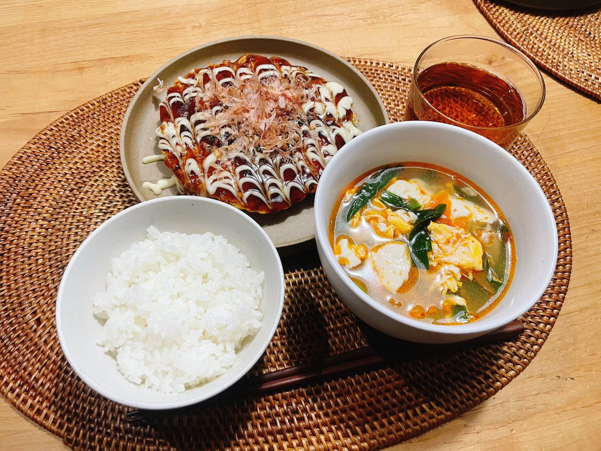 晩:お好み焼き、スンドゥブ