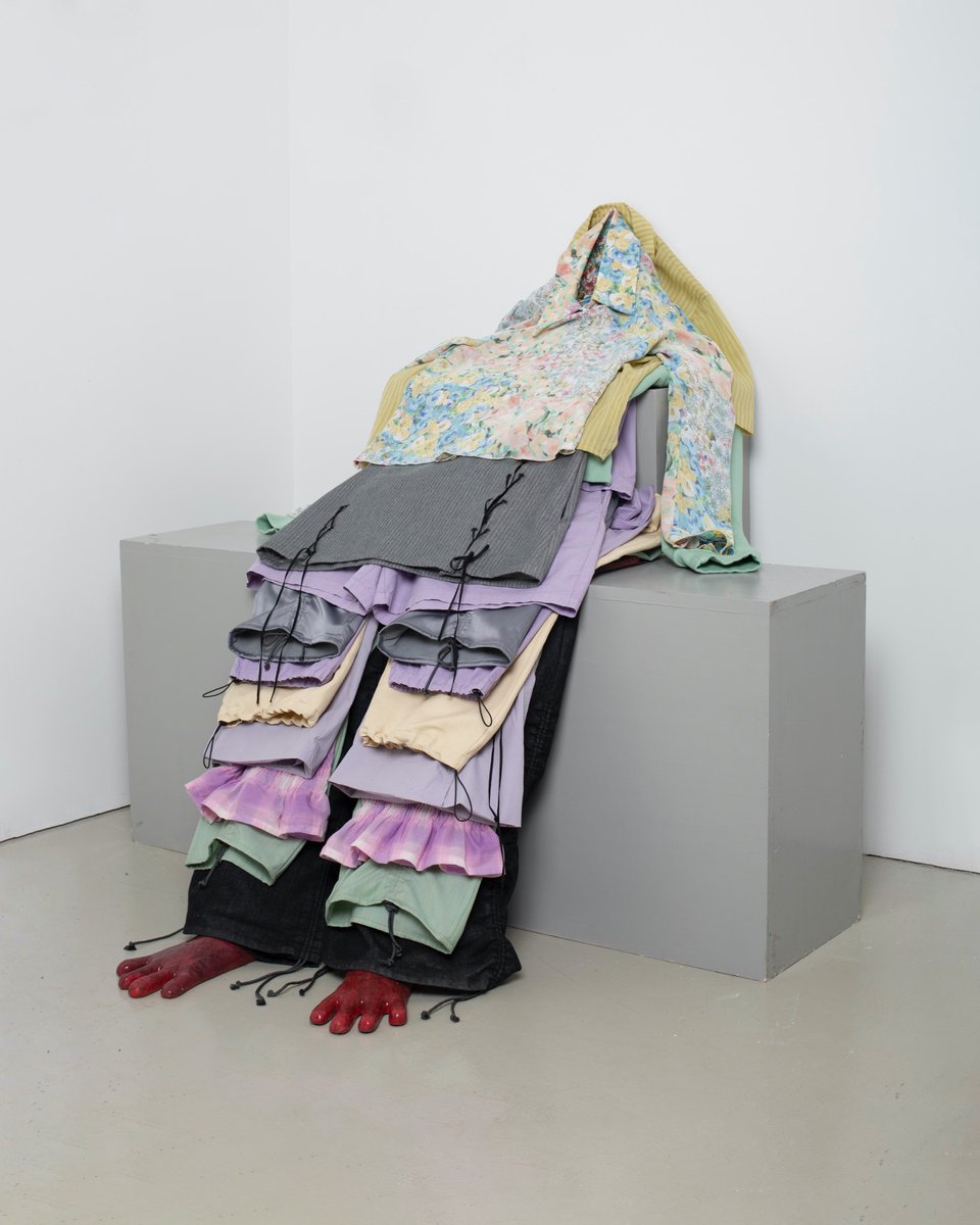 A wrap of AVAVAV x Beate Karlsson Collection 1
bit.ly/2PXTYDL