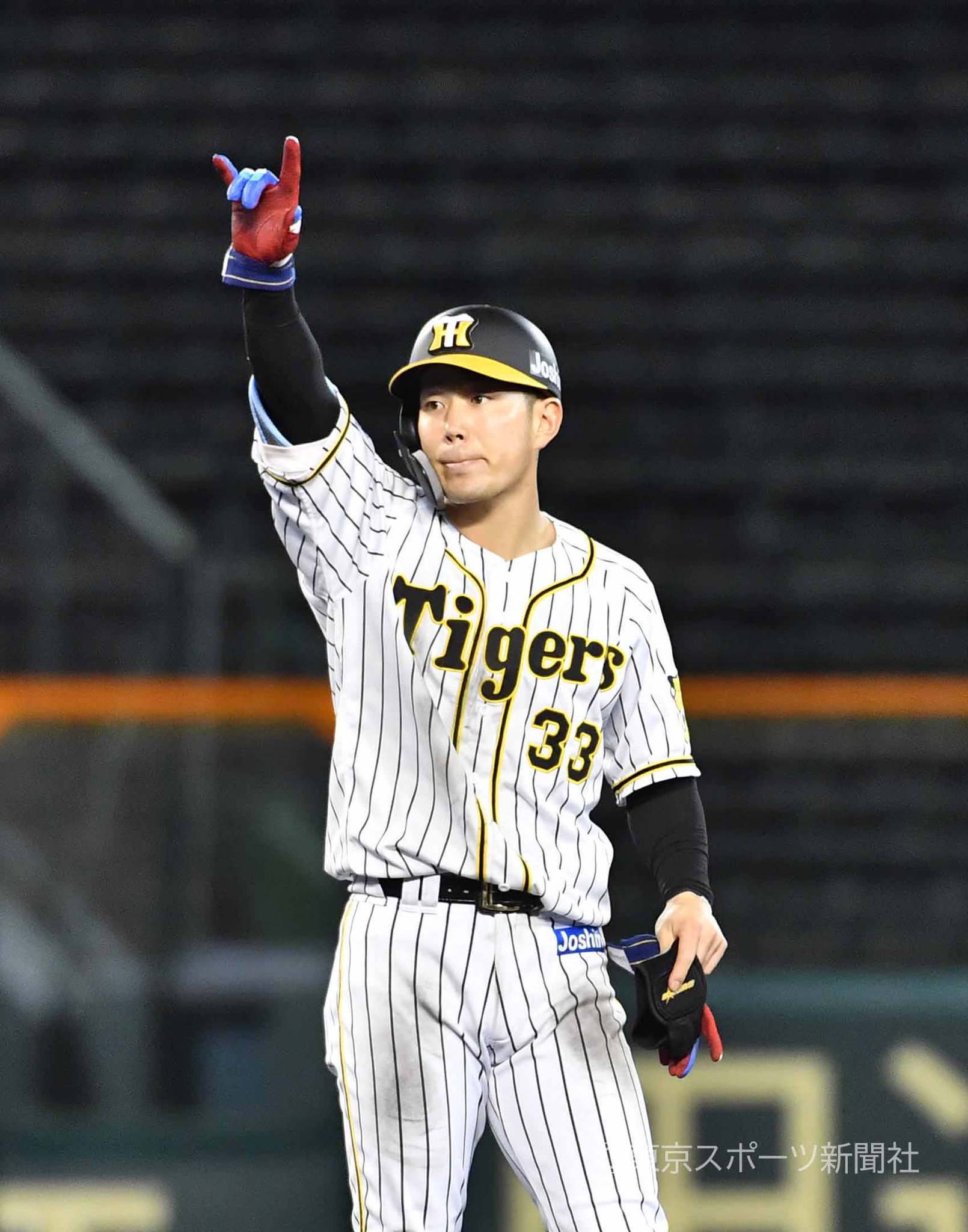 2019阪神タイガースボブルヘッド33糸原、44梅野 送料無料 ボブルヘッド 糸原健斗 & 梅野隆太郎 フィギュア 2019