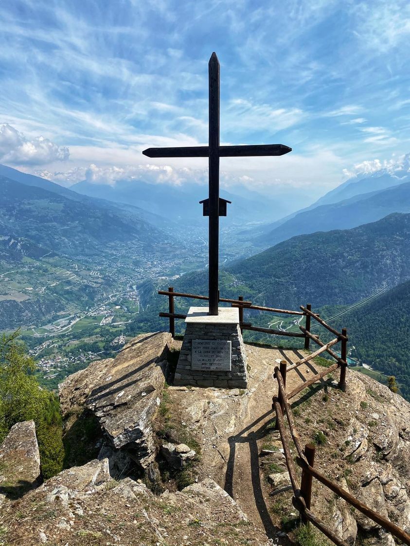 Valle_dAosta's tweet photo. Panorama mozzafiato dalla Croux de Bouque a #LesCombes di #Introd
📸 Monica Neyroz
#7aprile #VisitValledAosta https://t.co/PbAmSzdHhd