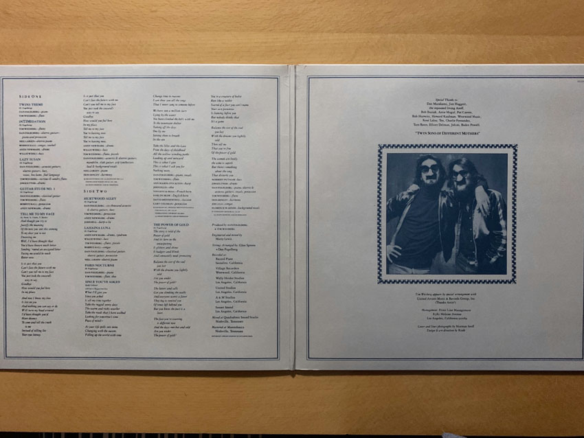 HosonoShotgun's tweet photo. MyCollection035 #DanFogelberg &amp; #TimWeisberg "#TwinSonsOfDifferentMothers" LazySusan GuitarEtudeNo3 TellMeToMyFace HurtwoodAlley LahainaLuna ParisNocturne 他マルチプレイヤーぶりと異母兄弟の相乗効果がいい ThePowerofGoldだけ歌を書き上げた Hollies JudyCollinsもDanの曲になってしまう https://t.co/d1ZanCEWvt