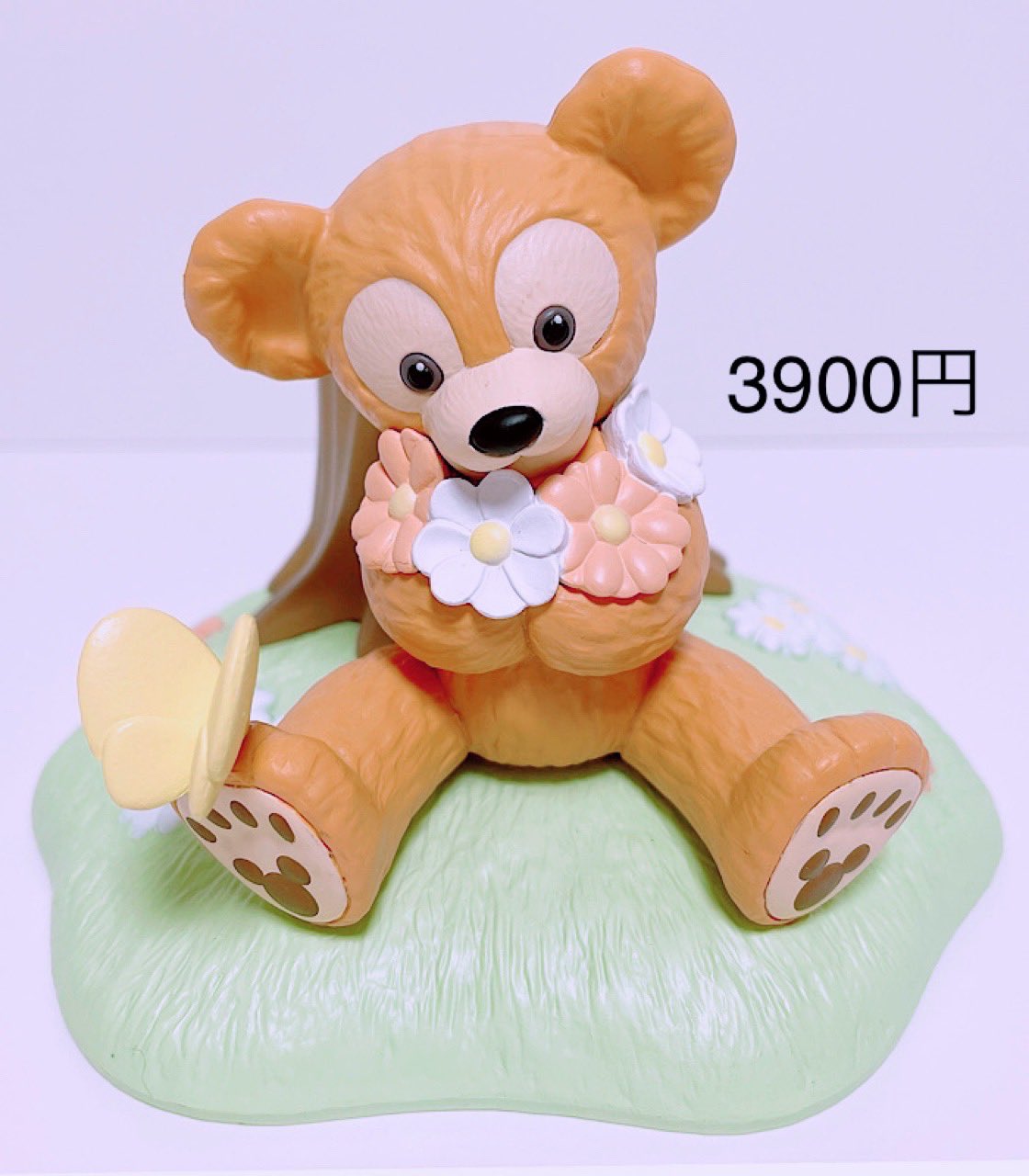 うみくま ダッフィー スプリングインブルーム ルームフレグランス 3900円 お高いだけあって造形は良い でもフィギュアは軽くてビックリ162g 一番気になってたビンを入れる穴は直径3 2 深さ5 5cm ダイソーで人気のアロマは入らない 付属のビンは