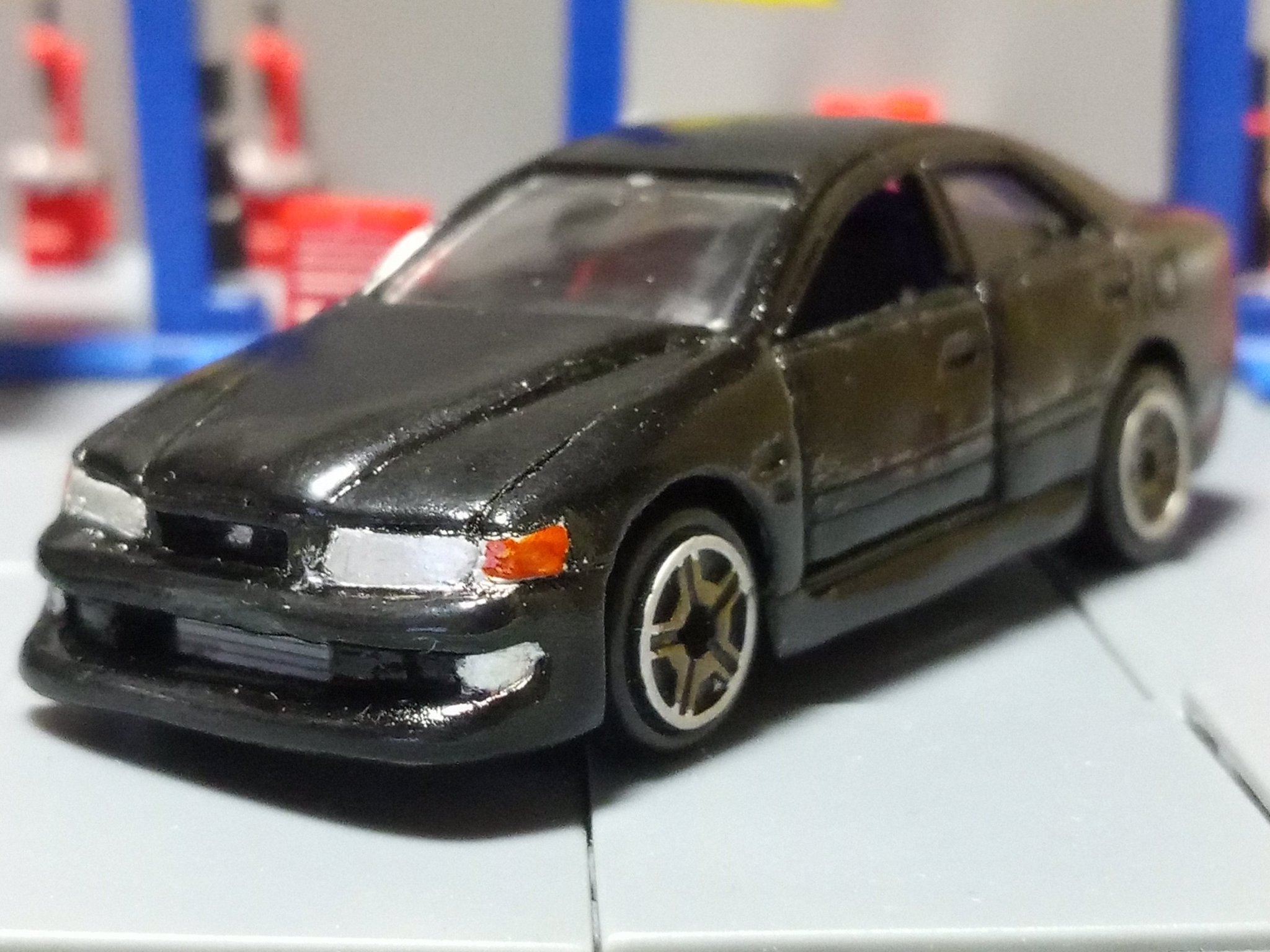 トミカ改造 mqdefault.jpg