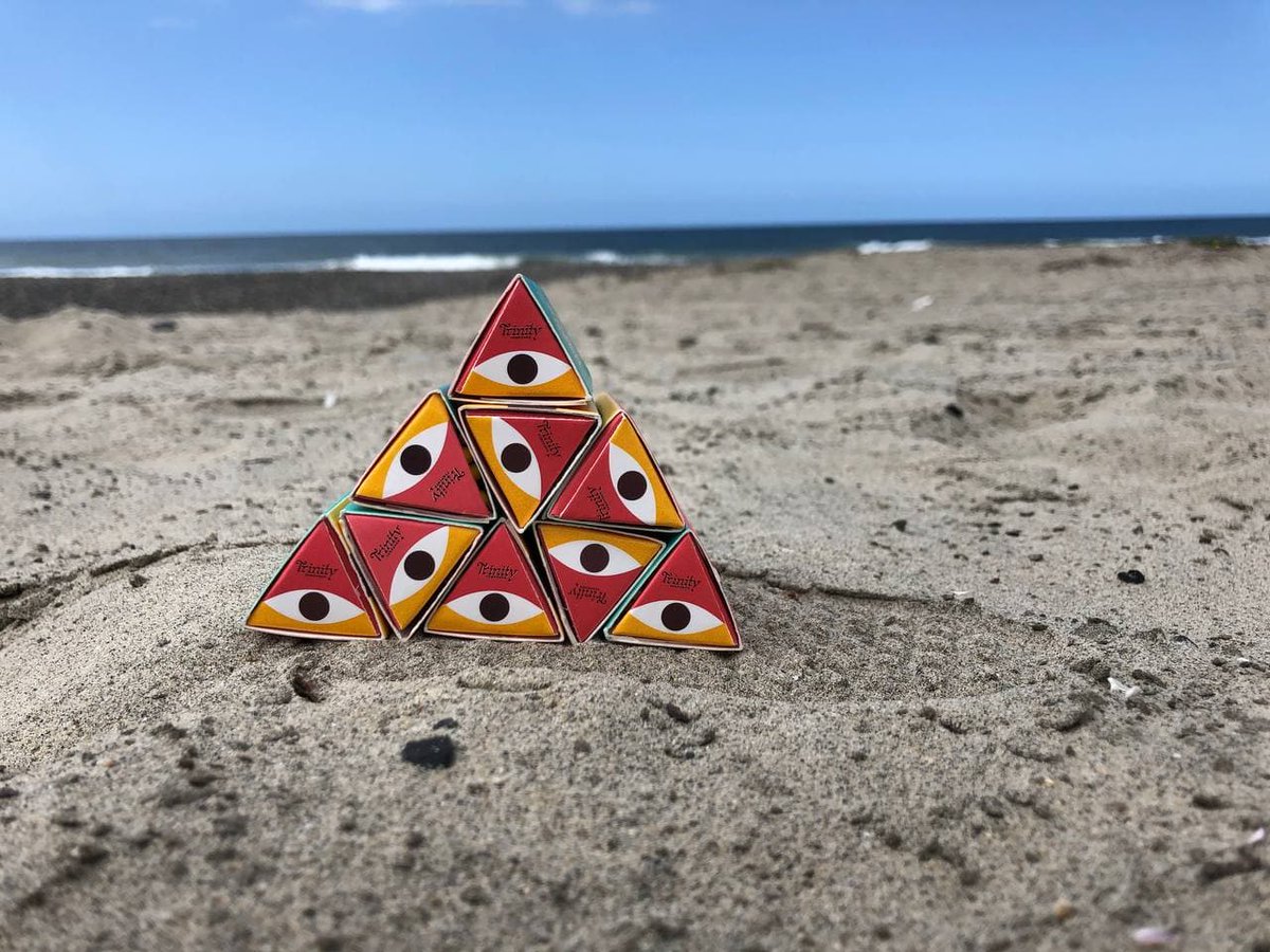 I spy, with my 3rd eye…. :waves :alien

terpyterps.com/FLAVOR/
terpyterps.com/EFFECTS/
terpyterps.com/BENEFITS/ 

#Terpenes #Terps #WhatAreTerpenes #EntourageEffect #joints #drinks #dabs #edibles #candies #GoodWeed #THC #CBD #BoostYourVibes #TrinityTerpenes #TerpLovers