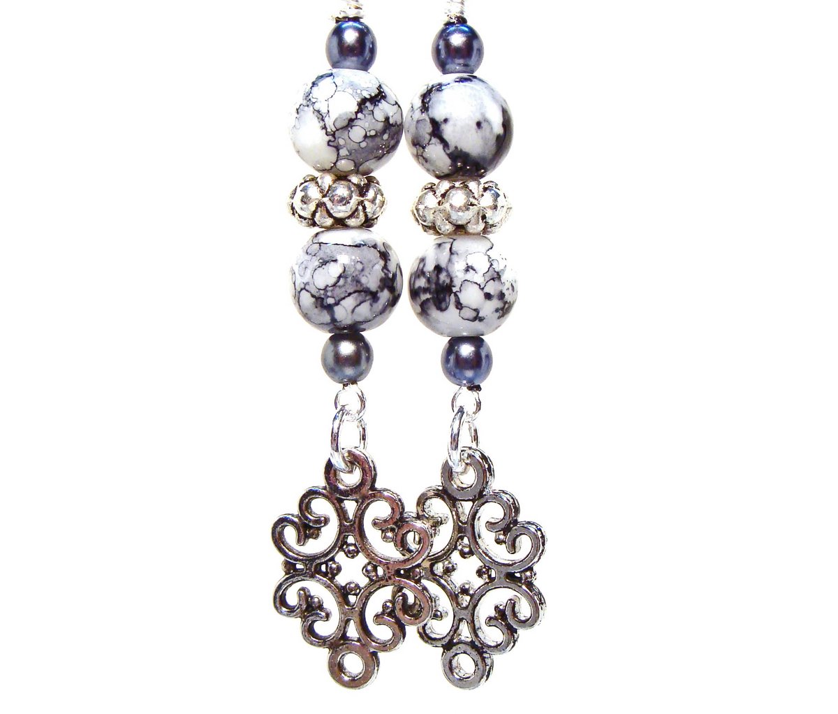 Gray, Black & White Crackle Glass Beaded Earrings w Tibetan Silver Filigree Victorian Charm: etsy.com/listing/166551… #grayearrings #blackearrings #whitecrackleglass #beadedearrings #filligreecharm #Victorian #lovely #classy #chic #MothersDay #giftsforher #etsyhandmade #etsyshop