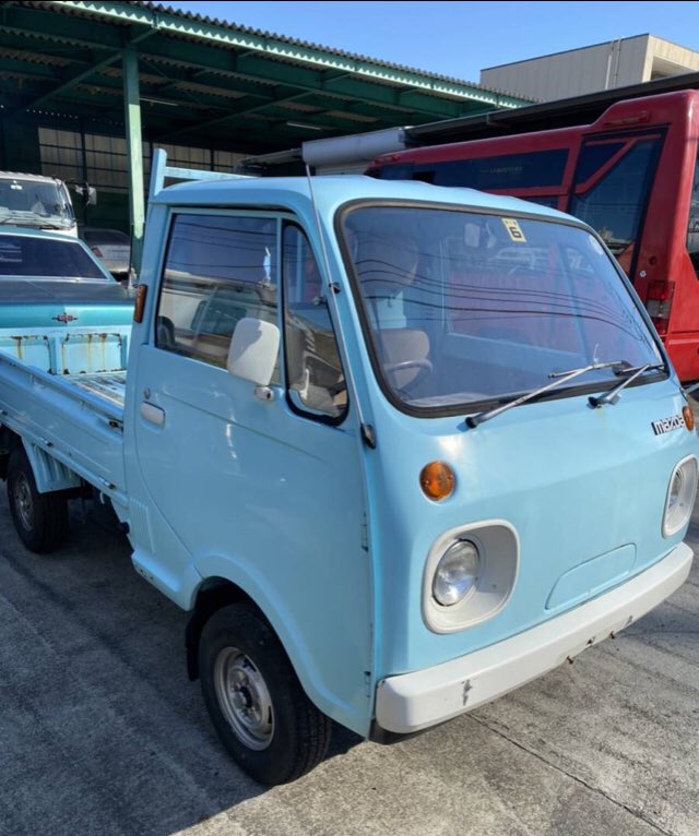 軽トラ 旧車ポリス ノスタルジーあふれるレトロな車をパトロール中 トヨタ ホンダ 日産 マツダ 三菱 スズキ ダイハツ 軽トラ 旧車ポリス ノスタルジーあふれるレトロな車をパトロール中 トヨタ ホンダ 日産 マツダ 三菱 スズキ ダイハツ