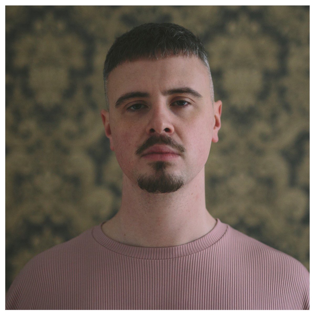 I know I may look all serious and moody, but it’s actually all a front, I’m absolutely delighted with life because my debut single “Something/Anything” is now available for Pre-save on <a href="/Spotify/">Spotify</a> ,<a href="/Deezer/">Deezer</a> and <a href="/AppleMusic/">Apple Music</a> 🙌🏻🙌🏻

 💾📲🎧➡️ zjd.lnk.to/a0dm4F?fbclid=…