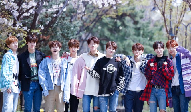 ImaneImaneI's tweet photo. Wow 3 years already...
Without a doubt, UNB with "Feeling" and " Only One" was the most poetic, meaningful and emotional debut that I've even seen
#LetsBeginUNB https://t.co/T6l7Wa2Vpv