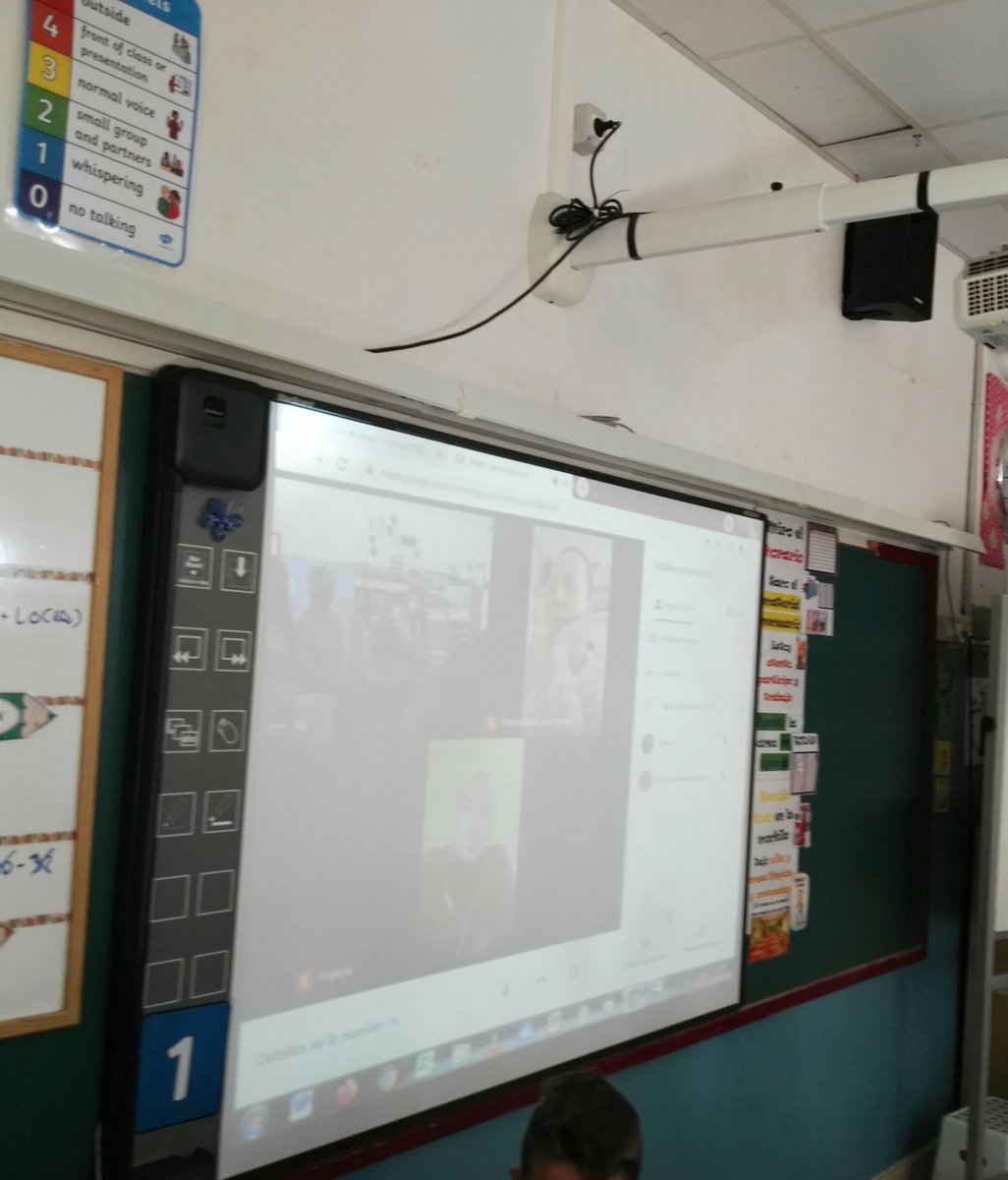 Proyecto de tertulias abiertas con familias ( a través de videollamada). Apostamos de nuevo por El abrazo del árbol, de Ana Alcolea e ilustraciones de <a href="/davidguirao/">David Guirao</a>.
<a href="/CeipFatas/">CEIP Guillermo Fatás</a>