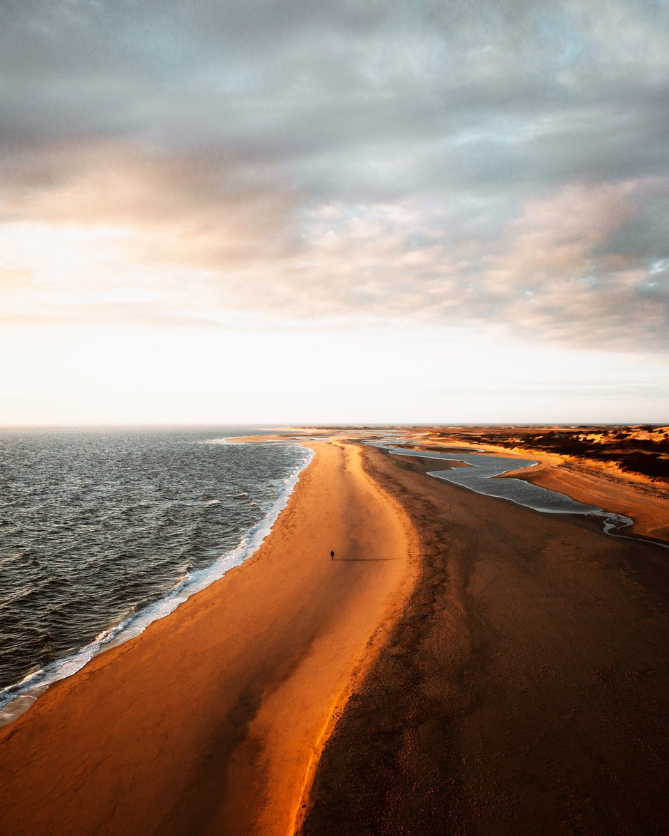 benskaarx's tweet image. Hey! My name is Ben, I’m a 17 year old Travel Photographer. Here is some of my best work! 📸🧡

#OriginalContentArtist