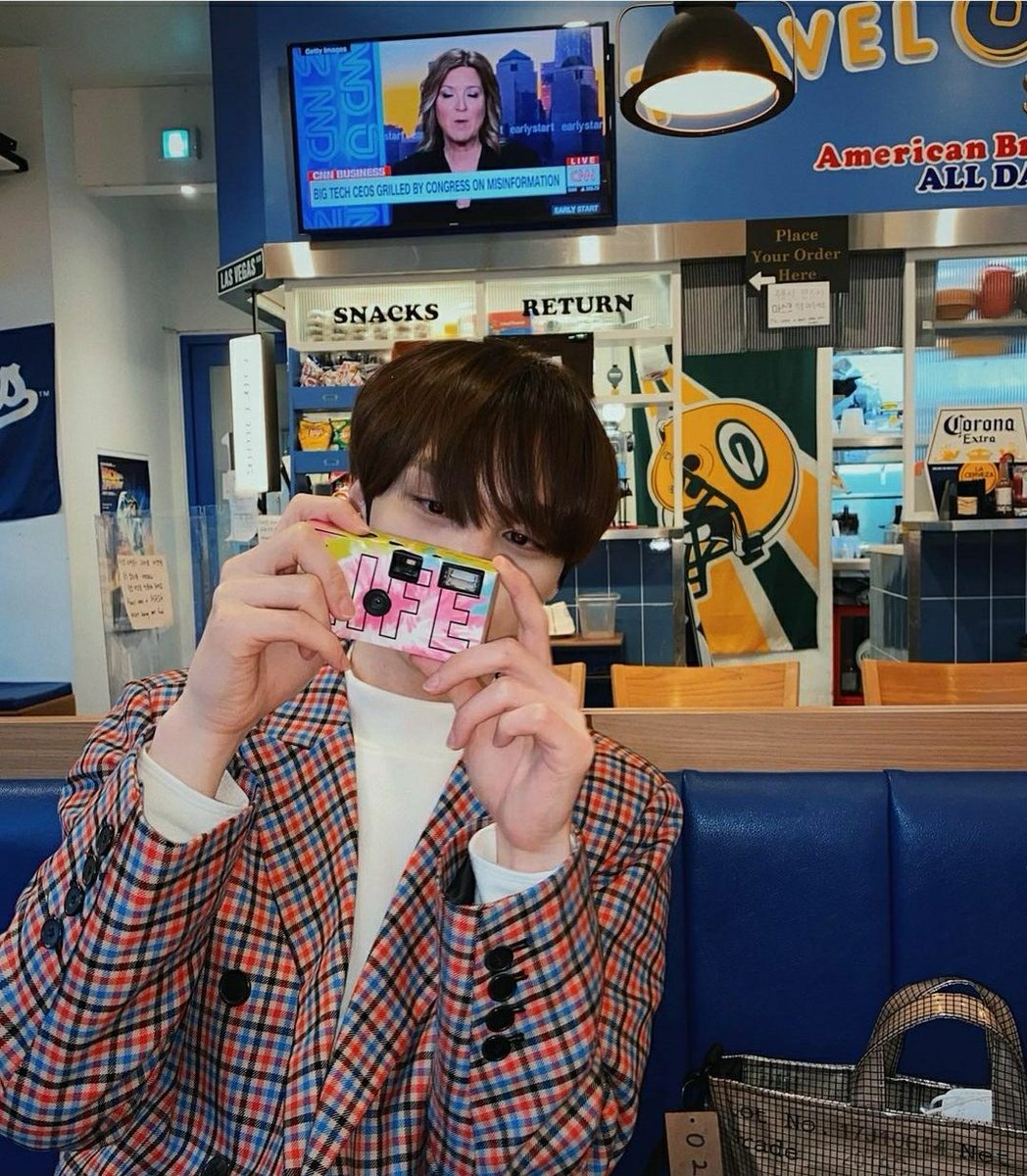 wowo7jjaa's tweet photo. 오늘자 힐링짤 https://t.co/XFIhRhZas4