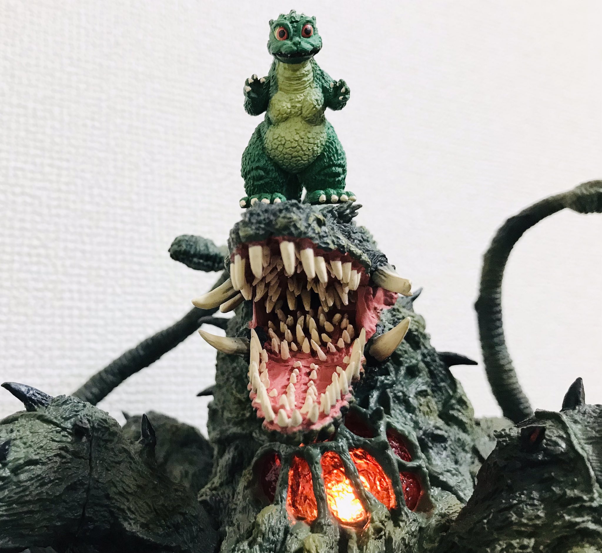 ブースガ特撮部 怪獣フィギュア科 Ar Twitter Jyeronimo5172 ぎわちんさんのこのビオランテの動画レビュー楽しみに待っていました ありがとうございます 気に入っているのですが 少しモヤモヤしていた部分もありました この動画を見て納得できました 自分も