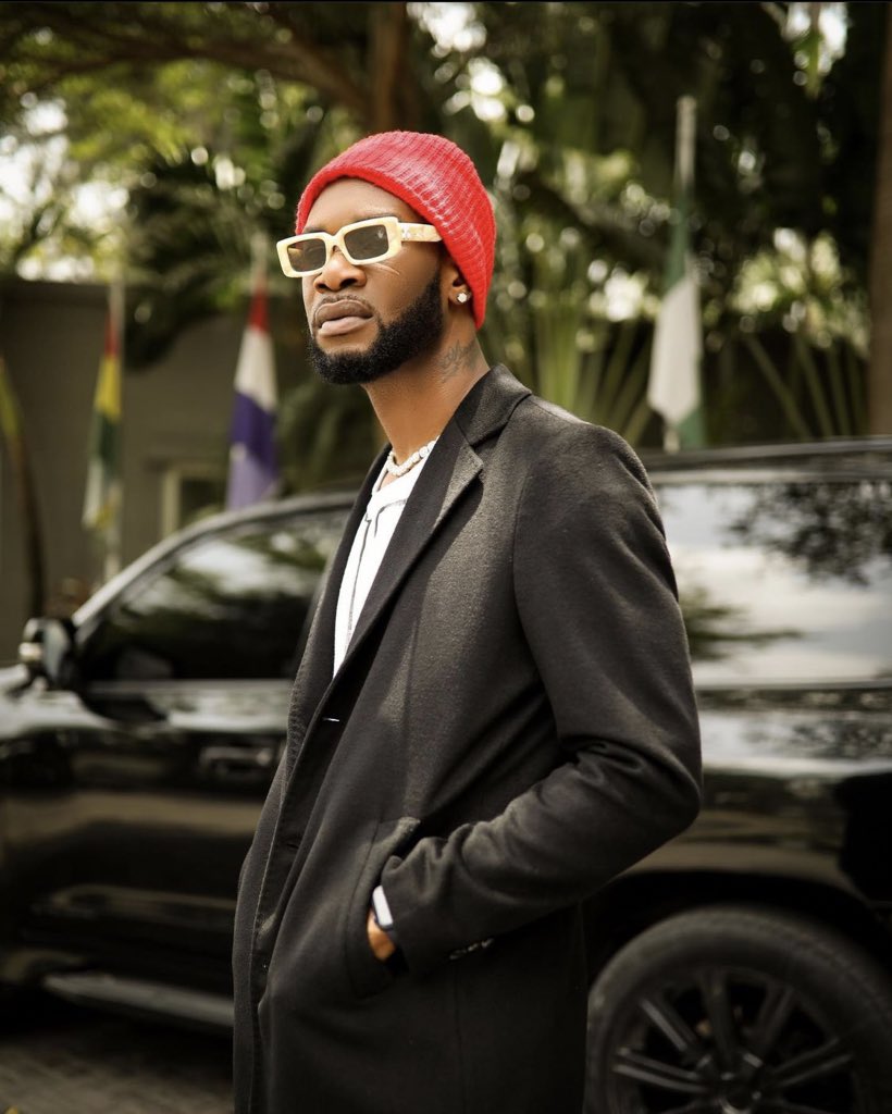 rugernews's tweet image. Jonzing and Rugged for Life Boss ☔️❤️🏴‍☠️ El JEFE @DPRINCEMAVIN👑 📸: @_thesilk #Pandemic EP @rugerofficial @thejonzingworld #Runation #Ruyear 🏴‍☠️🚀🚀 Keep Streaming Da Pandemic EP on all Platforms🚨LINKIN BIO 👆