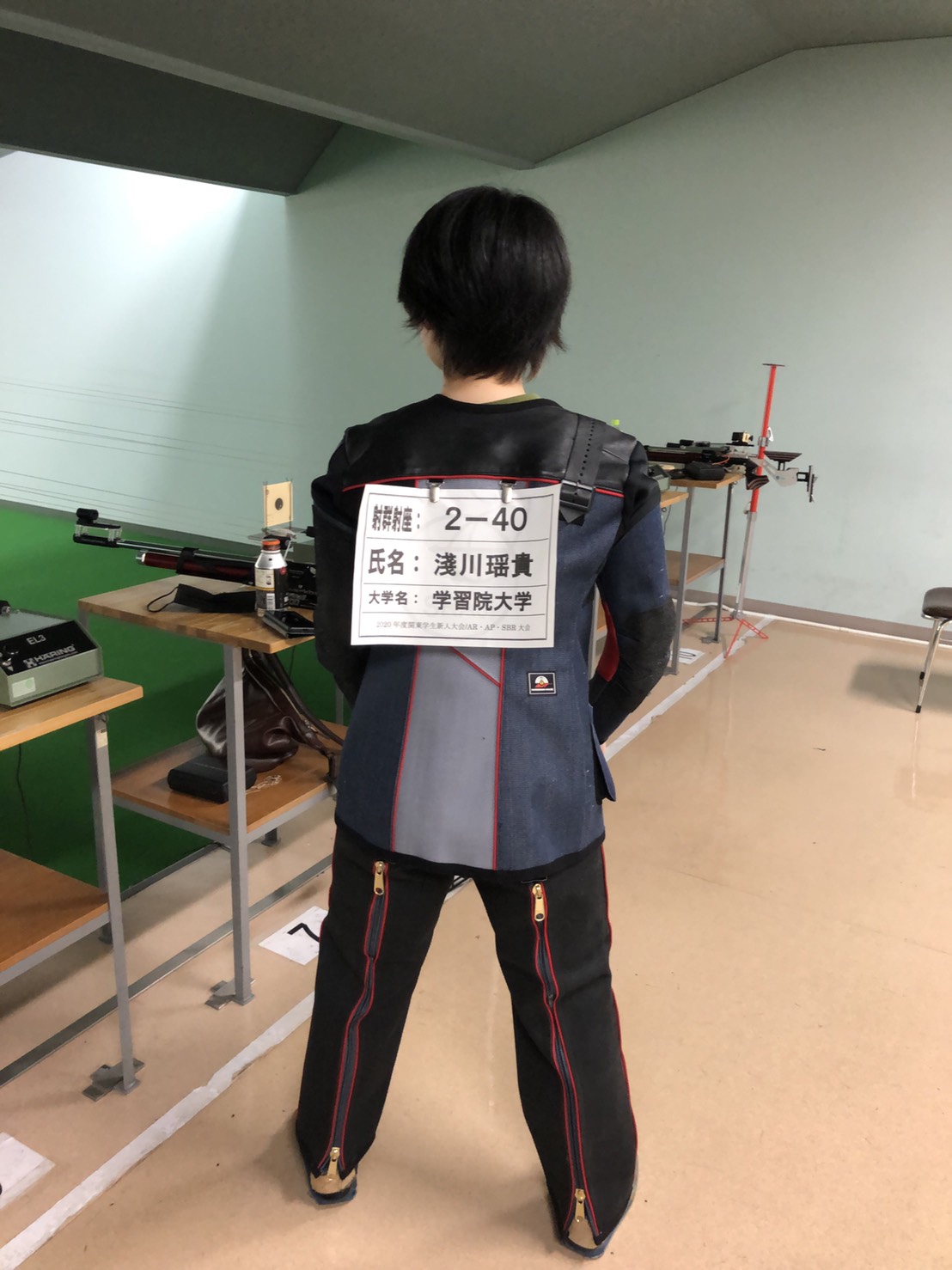 学習院大学輔仁会射撃部 本日の部員紹介 文学部哲学科 里井知佳子 集中力の鬼 練習中は無言で撃ち続けておりその気迫に圧倒される でも一度スイッチが切れると饒舌にお喋りしてくれるので楽しい 独特のオーラがありこれが哲科か と思うことがしばしば