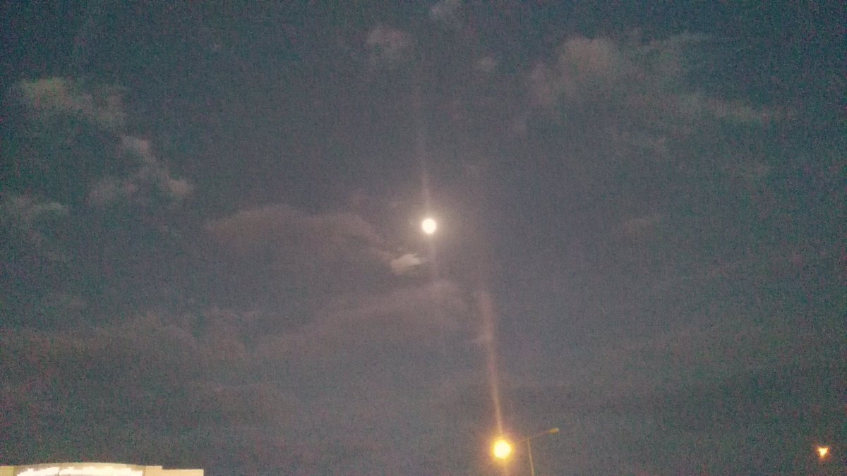 gn48461539's tweet photo. जमीन र आसमान https://t.co/zGWc2je4gl