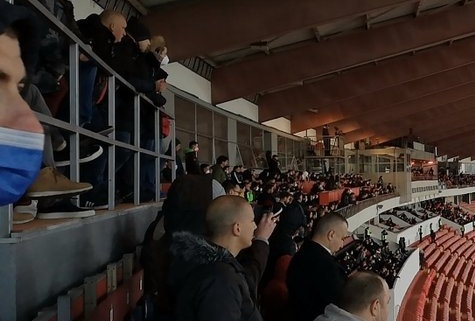 EyY1xbYWQA0xHnd?format=jpg&name=small