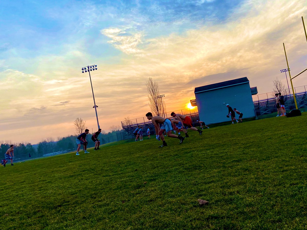 Another amazing morning and another opportunity for Foxes Football to improve. Dedicated athletes and great student leadership is exciting to watch!
#GoFoxes
#DayByDay