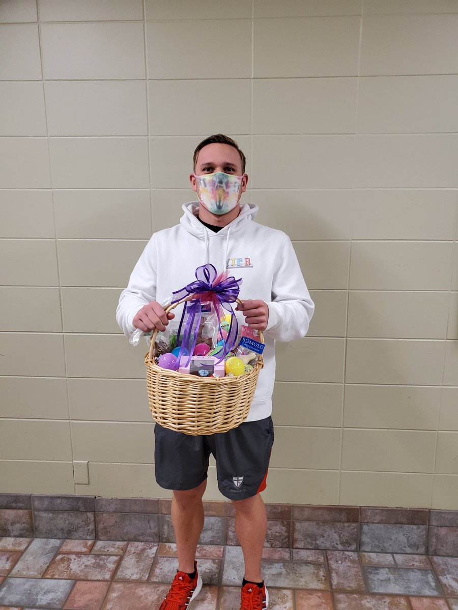 MetzatGannon's tweet photo. Hello Knights! 

We would like to congratulate Andrew Smith for winning our Easter Basket! His guess was 1622 and the total number of jelly beans was 1644! How close were you? https://t.co/Q0GqCLRpdf