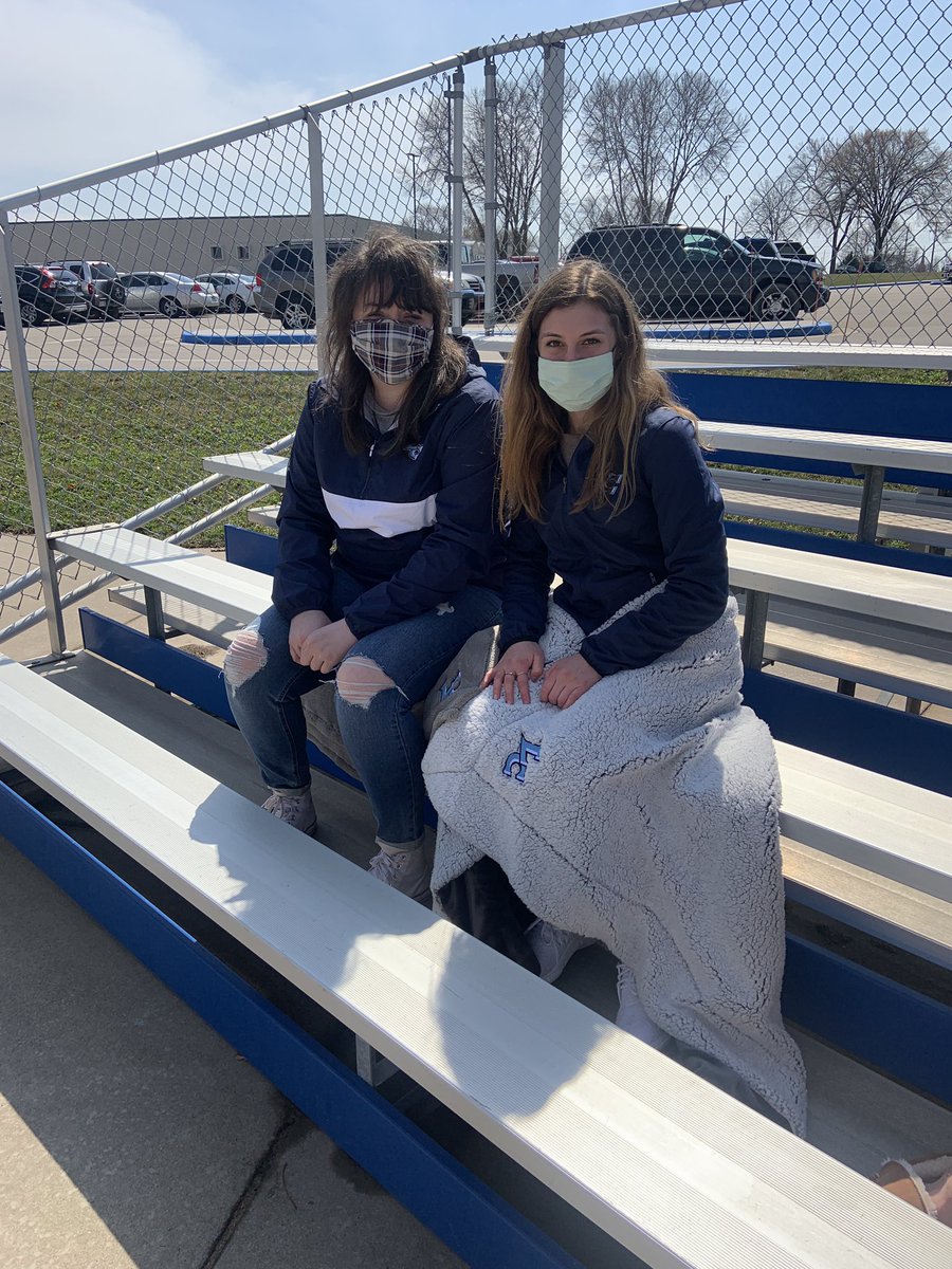 Taylor Grenlie tweet media