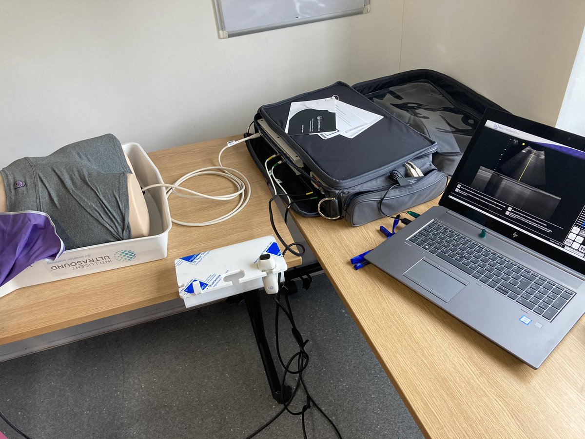 Viv’s new toy :) so pleased we managed to nab this ! <a href="/vivsath/">Viv Sathianathan</a> <a href="/dwxharding/">Drew Harding</a>. Amazing pOCuS SIM kit from <a href="/SmarterScanning/">Intelligent Ultrasound</a>