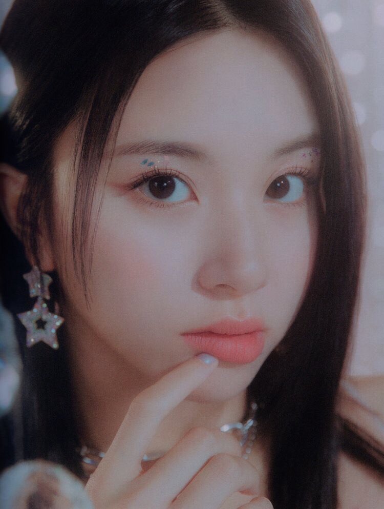 Miladychaeng's tweet photo. Just woke up from hibernation and finally starting new here. Bidding my warmest greetings to any lovely creatures who stumbled upon this tweet. I’m currently seeking for some new faces to be friends with. Please come forth and leave anything below, everyone. Thank you! Xx https://t.co/6r3jAuGomd
