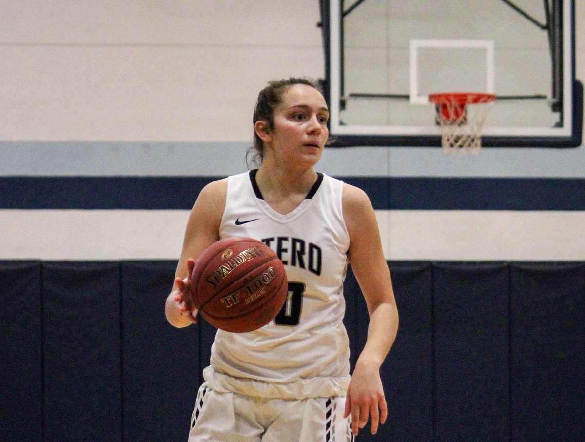 14Aquilina's tweet photo. Sophie Abela's @OJC_wbball go into the @NJCAA's Region IX Tournament this week as top seed, while @DeguaraSamuel gets another double-double for @tokyoexcellence... all in this week's #MalteseAbroad🏀 segment for @TomSportsDesk 

READ HERE:   https://t.co/5u4MZNp2Dl https://t.co/pmkMkvHRp6