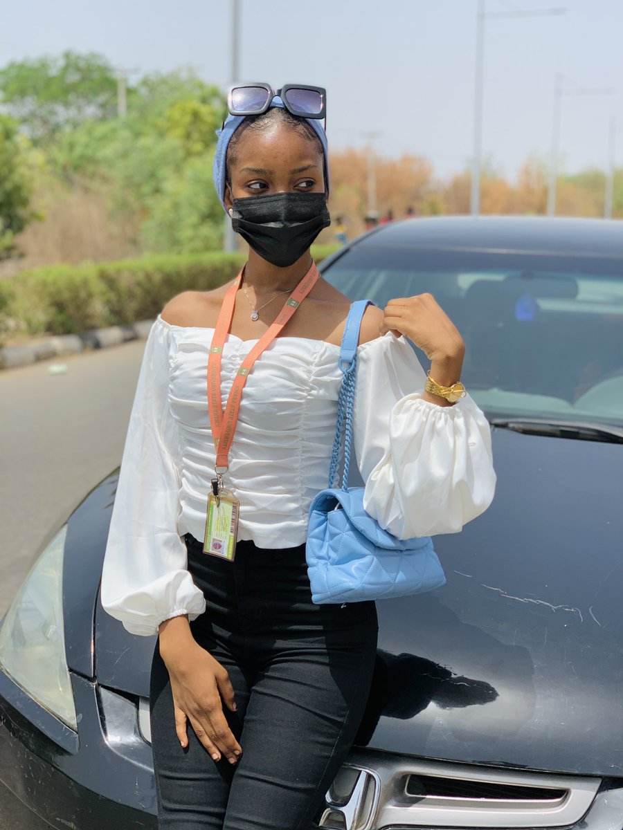 AminaFolashade's tweet photo. School girl🏫🥰🤍 https://t.co/3GmvpuyI6R