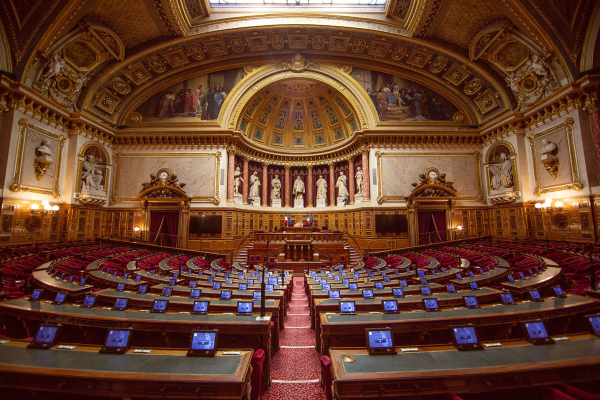 publicsenat's tweet image. 📢 À 18h30 dans #ALPL Débat : #PPLSécuritéGlobale, un texte liberticide ? 
@fitouss reçoit : 

👉 @loichervepublic, sén. #UC #Haute-Savoie 
👉 Stanislas Gaudon, SG adj. syndic. Police Nationale Alliance
👉 @asimpere, @amnestyfrance
👉 @PaulCassia1, professeur de droit public