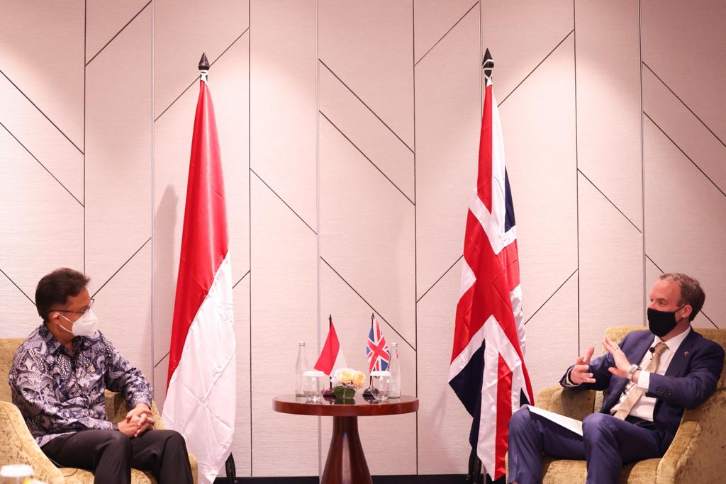Fair global access to vaccines is our route out of the #COVID19 pandemic. Today in Jakarta I spoke with Health Minister Budi Sadikin on how we can achieve that goal. We also talked about using our G7 and G20 Presidencies so the world is more prepared for the next pandemic. https://t.co/etgFzYZBUs