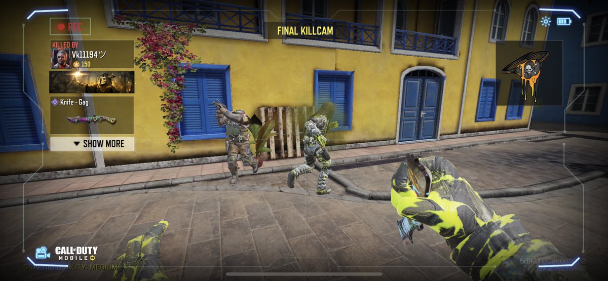 whosvk's tweet photo. Killing someone who has no head?๐ @PlayCODMobile #CoDMobile #AttackoftheUndead https://t.co/ECPzziHZLF