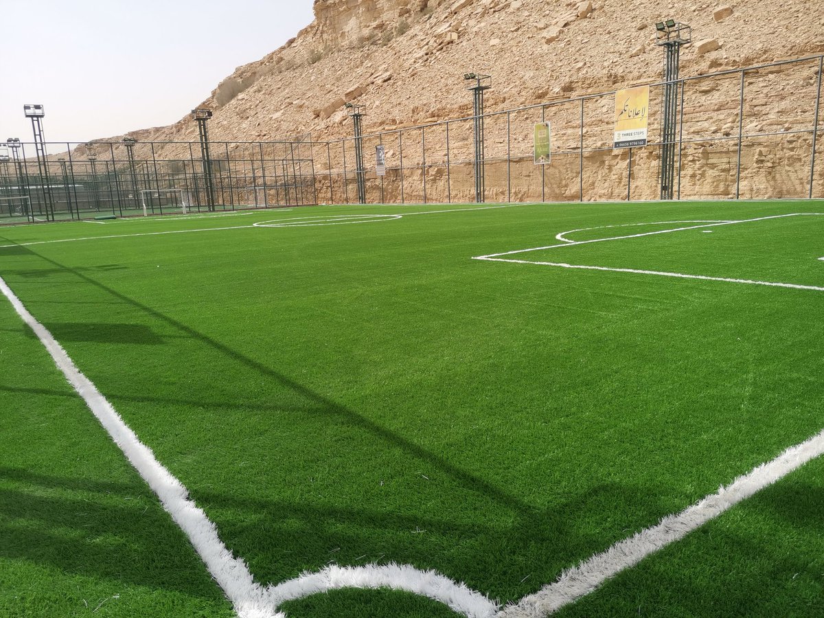 GreenRectangle1's tweet image. السلام عليكم

يسعد مساكم عملائنا الكرام

يتم الان العمل على تجديد ملعب 9*9

وسيتم الانتهاء من الجديد والعب بالملعب قبل 1رمضان ان شاء الله. 

دمتم بخير

إدارة ملاعب المستطيل الاخضر