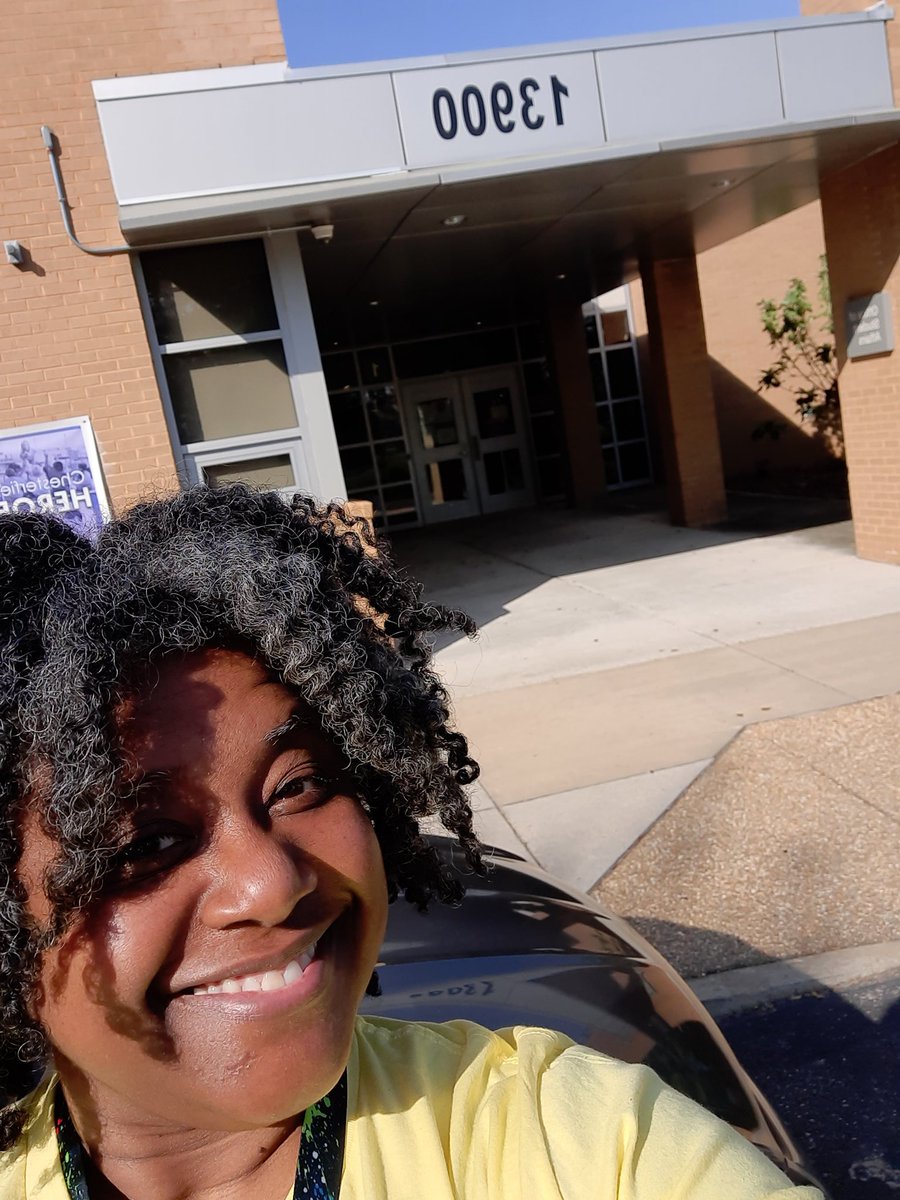 ceclaprincipal's tweet photo. Saying so long to my cubicle at CTC and hello to my new office at CECLA! Officially moving in today! #oneccps #CECLA #setsailwithCECLA https://t.co/nQ9hXTDEjh