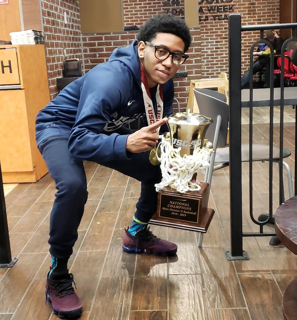 Coachhammett's tweet photo. Happy Birthday To A Penn State Wilkes-Barre Basketball Legend @Ron_Amir10 Enjoy This Kobe Year That God Has Allowed You To See. Pops Is Smiling Down From Heaven Watching You Shine Bright.
Love You Champ! #PSWBHOOPS #PopsDog #Rondo #NattyChamp https://t.co/rl8tVa9eKz